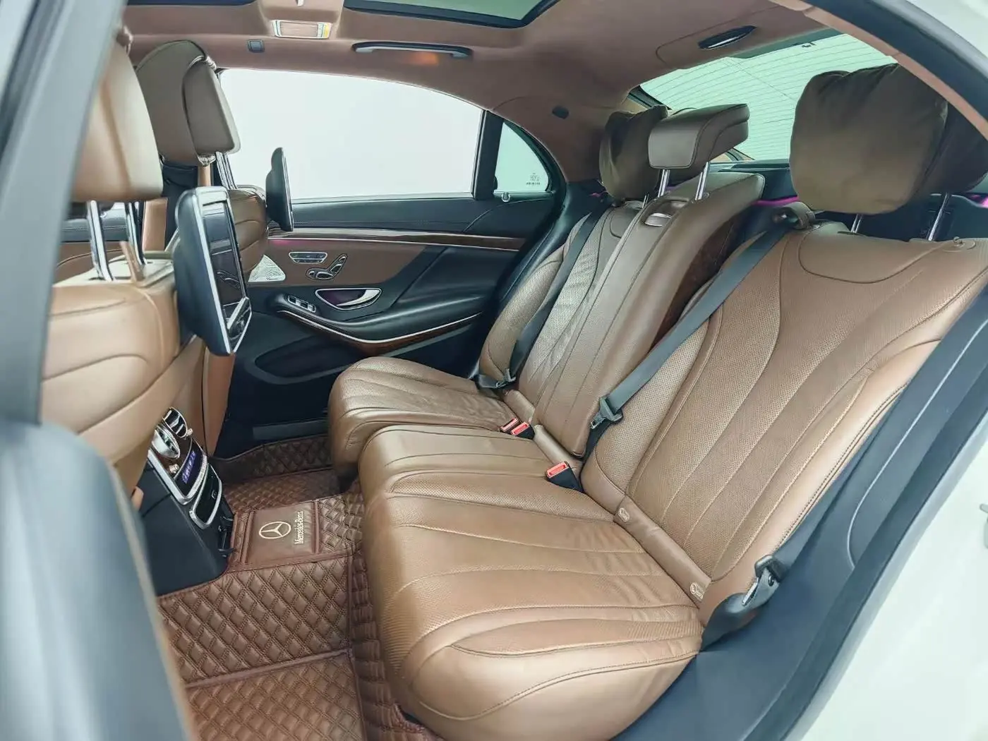 Mercedes-Benz S-Class 2014 — Photo 7/10