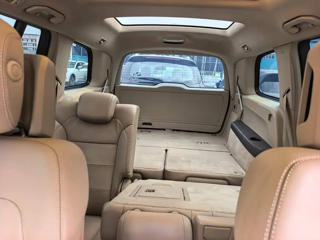 Mercedes-Benz GL-Class 2014 — Photo 13/13