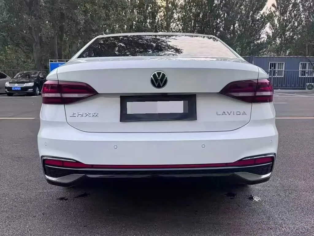 Volkswagen Lavida 2023 — Photo 17/20