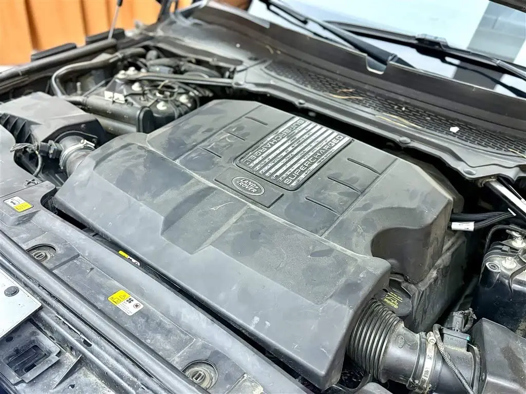 Land Rover Range Rover 2017 — Photo 19/20