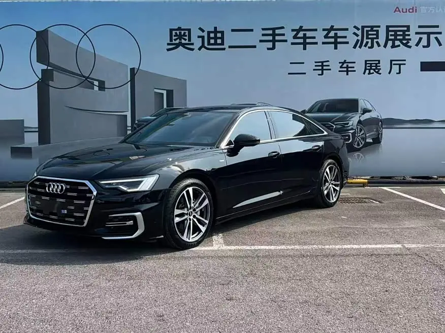 Audi A6L 2023 — Photo 1/12