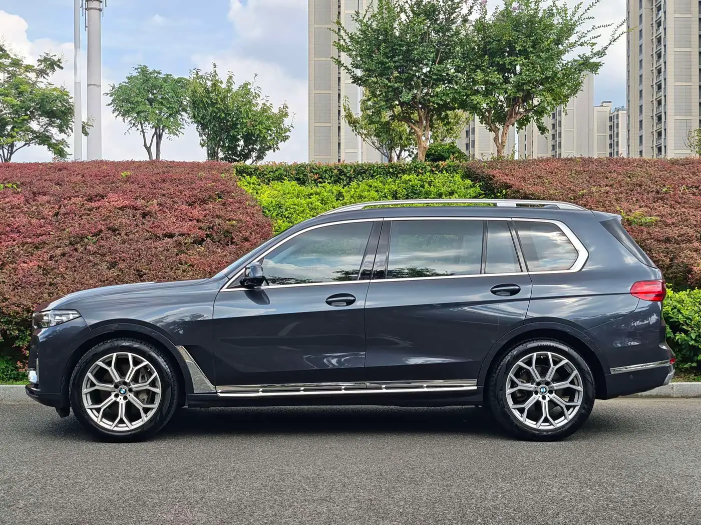 BMW X7 2019 — Photo 3/18