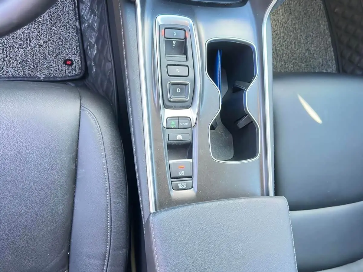 Honda Accord 2020 — Şəkil 8/20