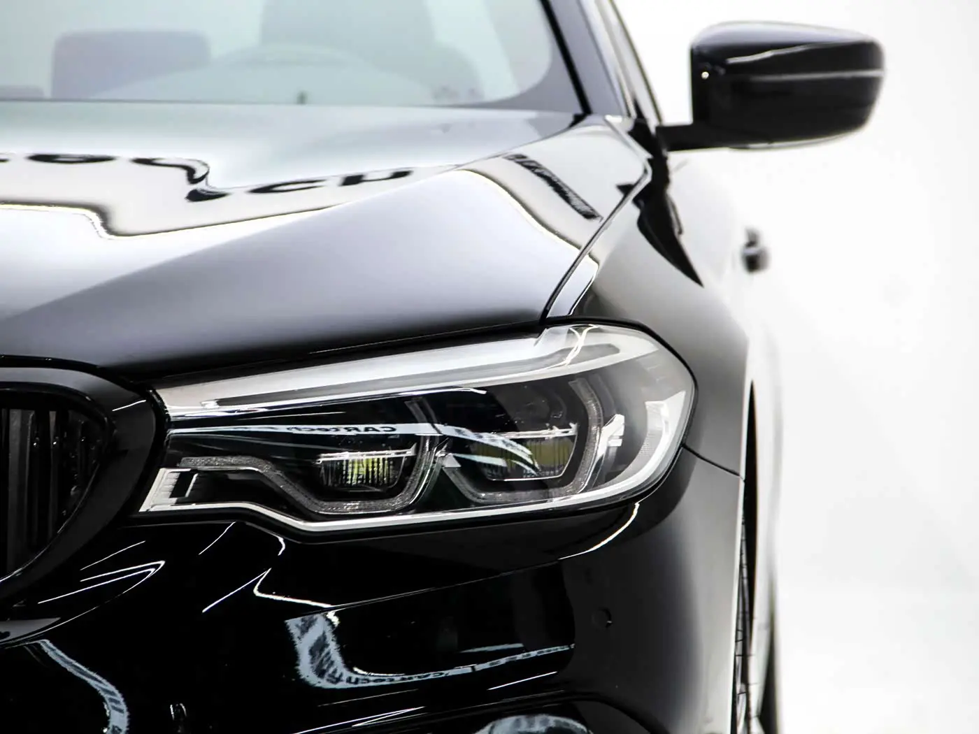 BMW 5 Series 2019 — Фото 15/20