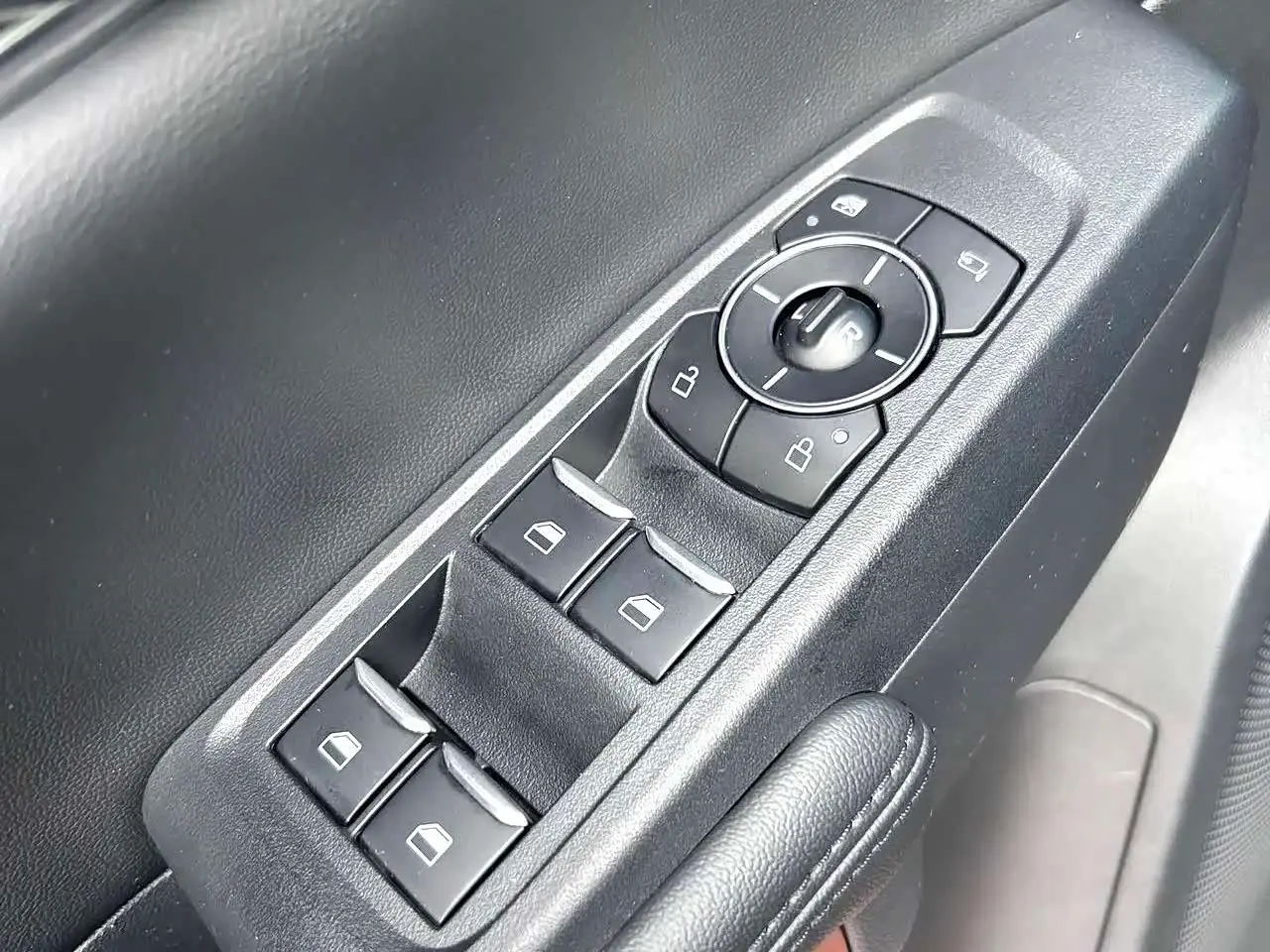Ford Ranger 2024 — Photo 19/20