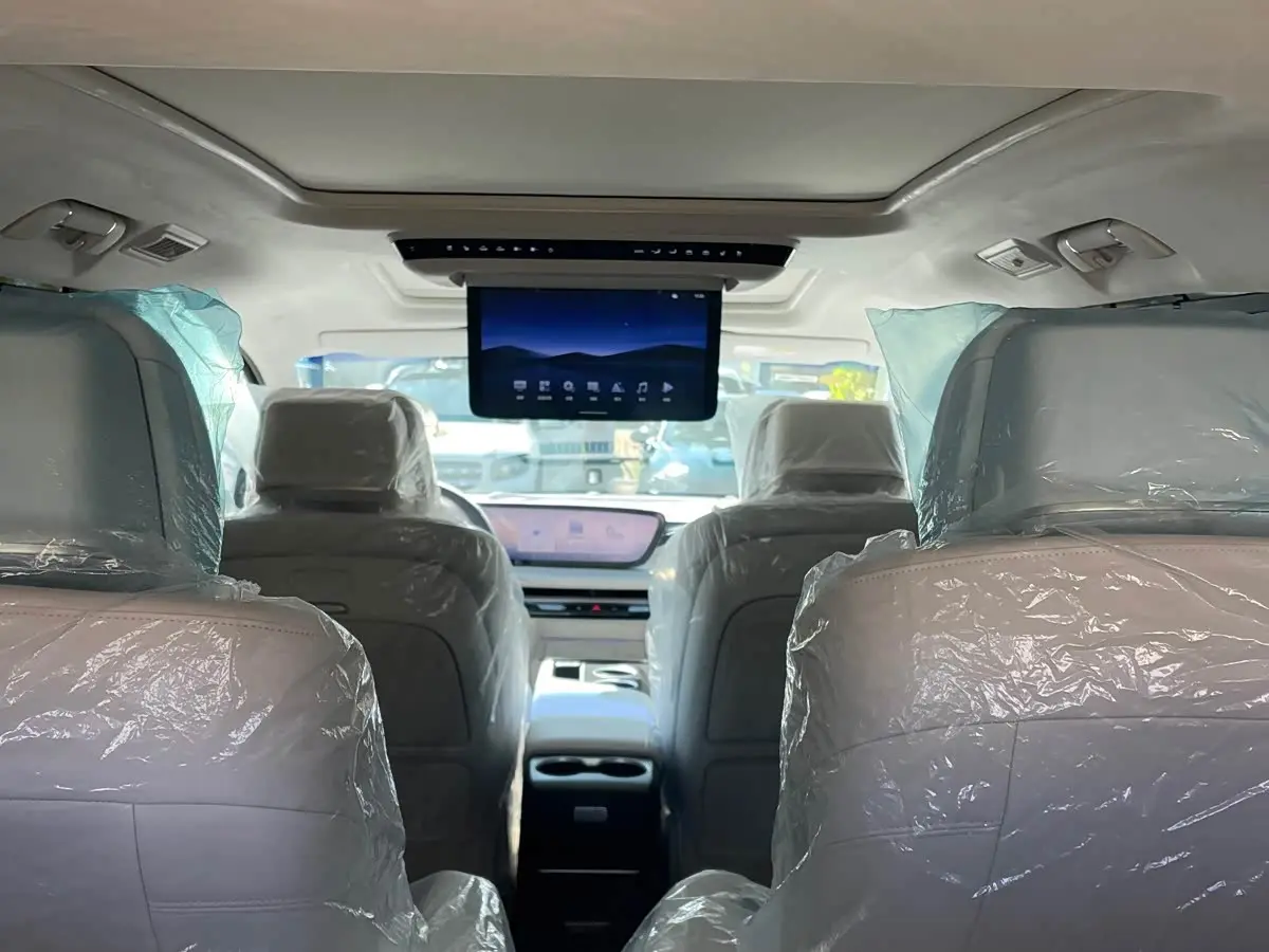 Buick GL8 New Energy 2026 — Photo 16/20