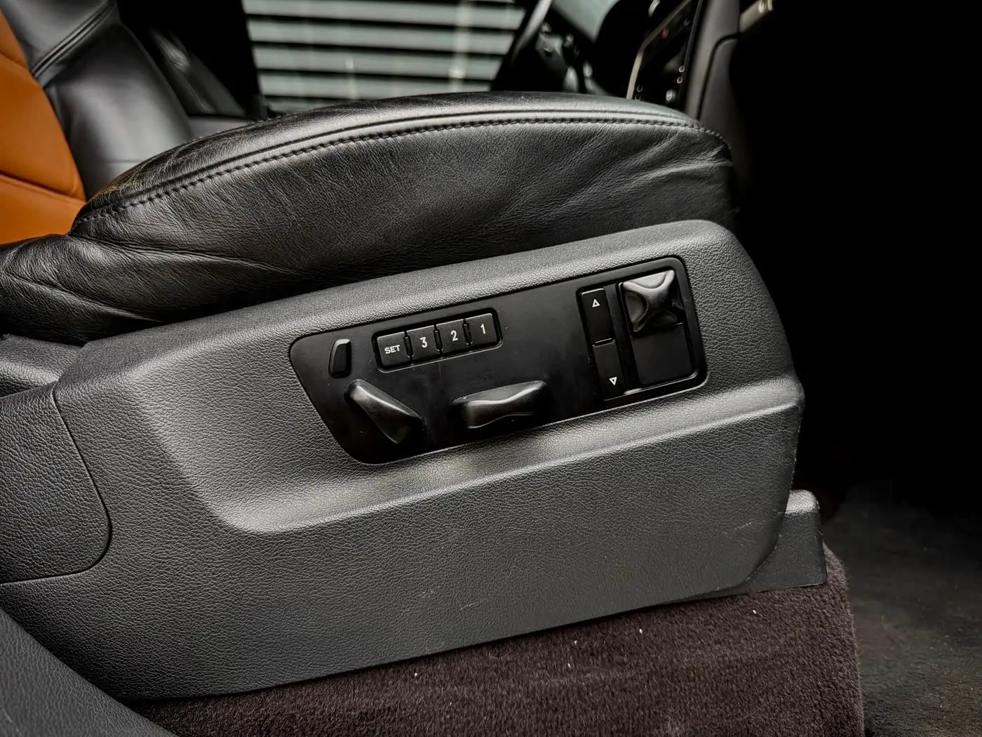 Porsche Cayenne 2009 — Photo 11/16