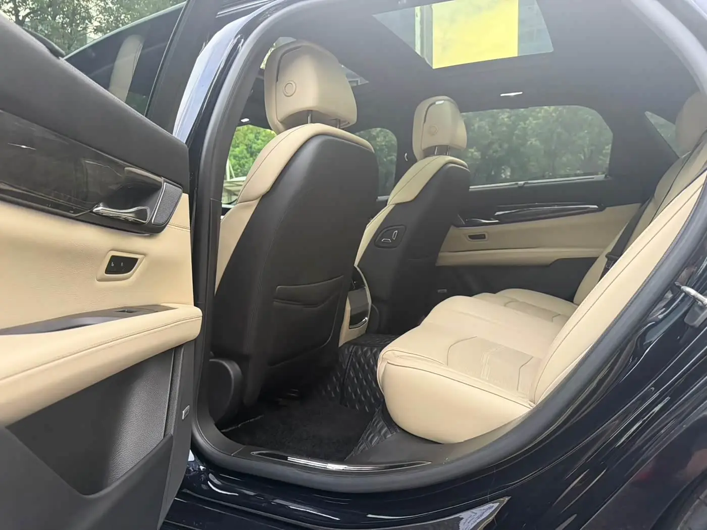Cadillac CT6 2023 — ფოტო 7/20
