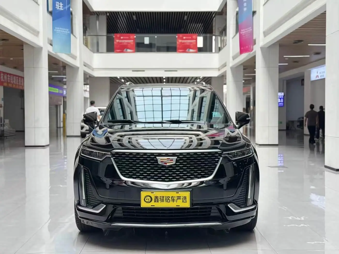 Cadillac XT6 2023 — Photo 2/20