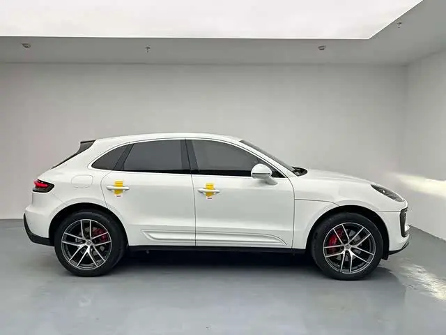 Porsche Macan 2023 — Фото 20/20
