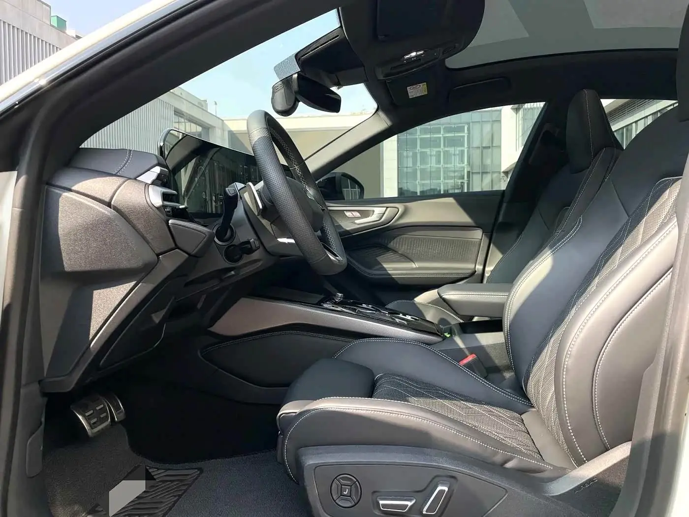 Audi A5L Sportback 2025 — Photo 3/8