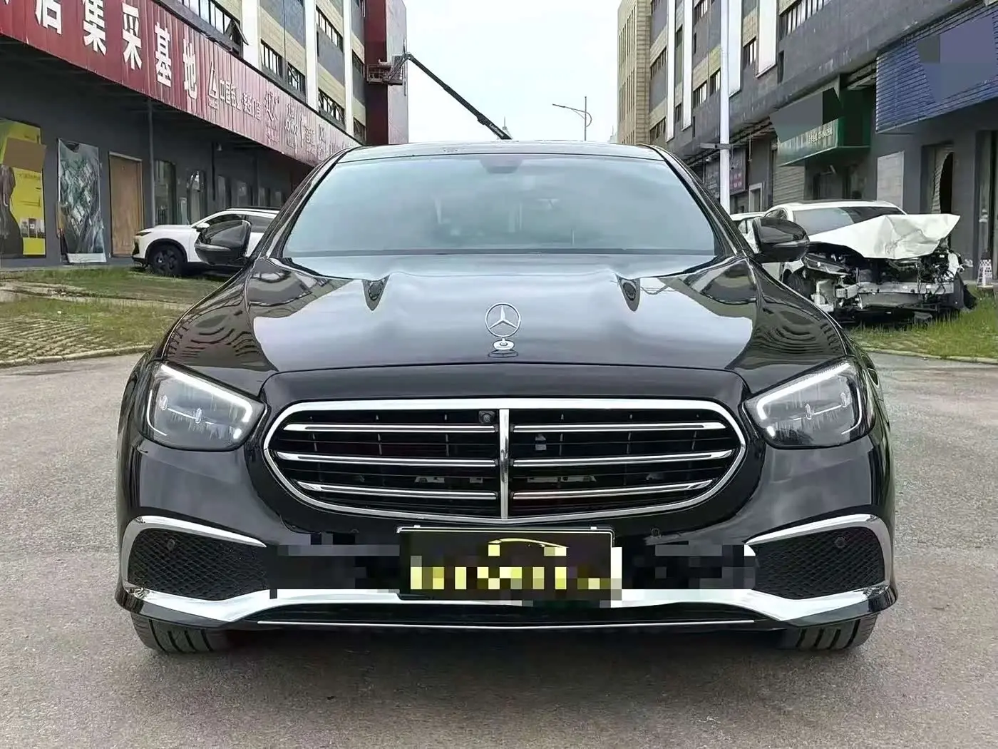 Mercedes-Benz E-Class 2021 — Фото 1/9