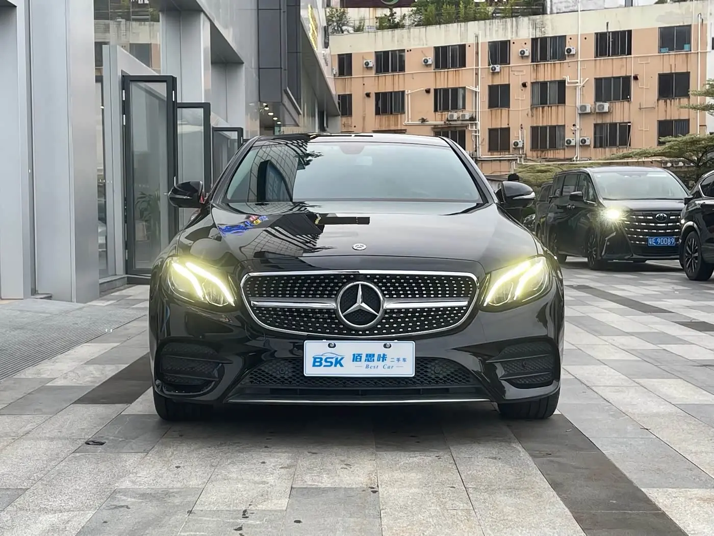 Mercedes-Benz E-Class 2020 — Photo 2/20
