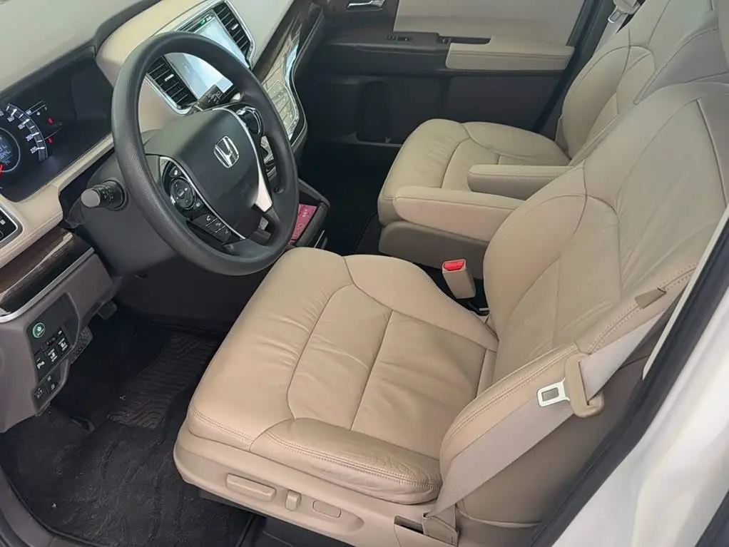 Honda Odyssey 2017 — Photo 11/20