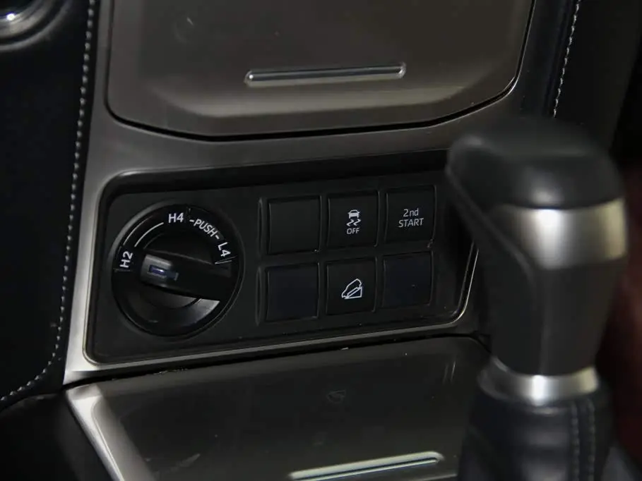 Toyota Prado 2020 — Фото 16/20