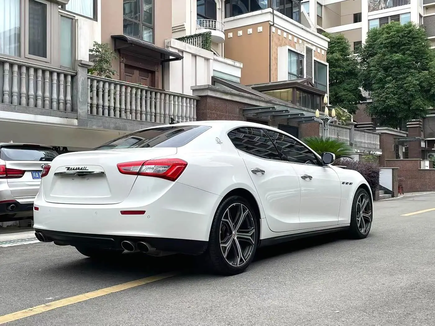Maserati Ghibli 2017 — Фото 5/15