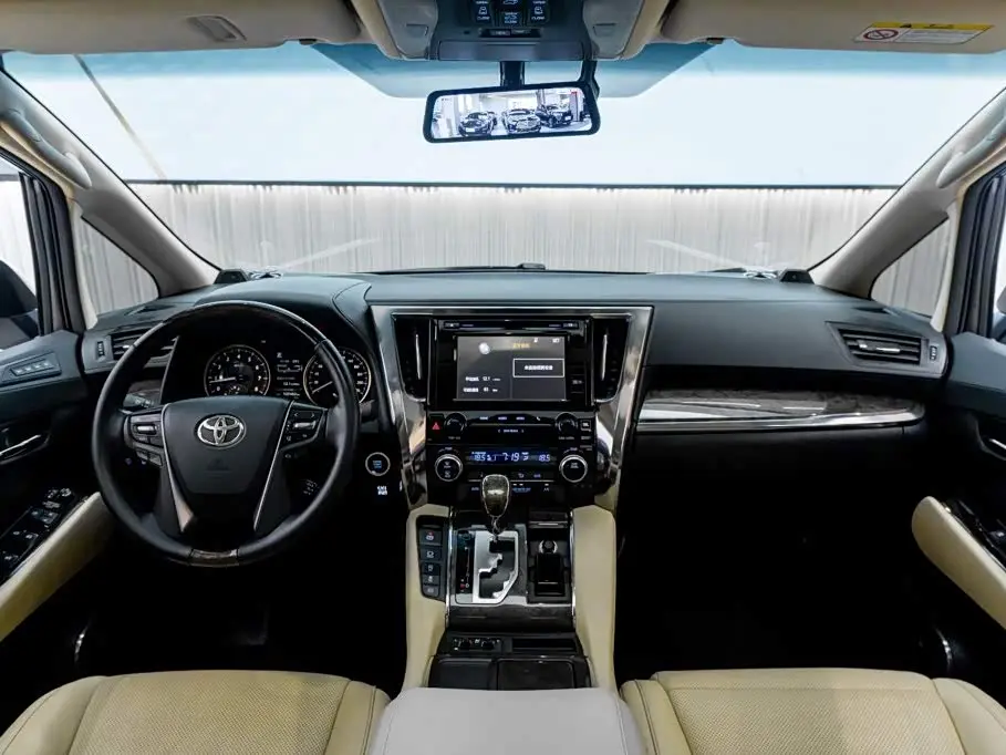 Toyota Alphard 2019 — Фото 15/20