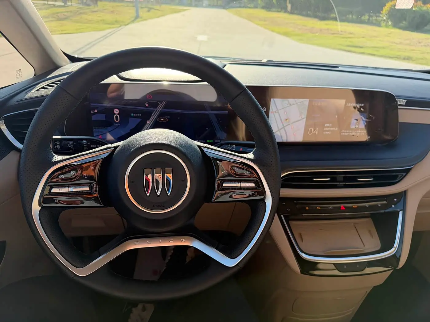 Buick GL8 New Energy 2025 — Фото 12/16
