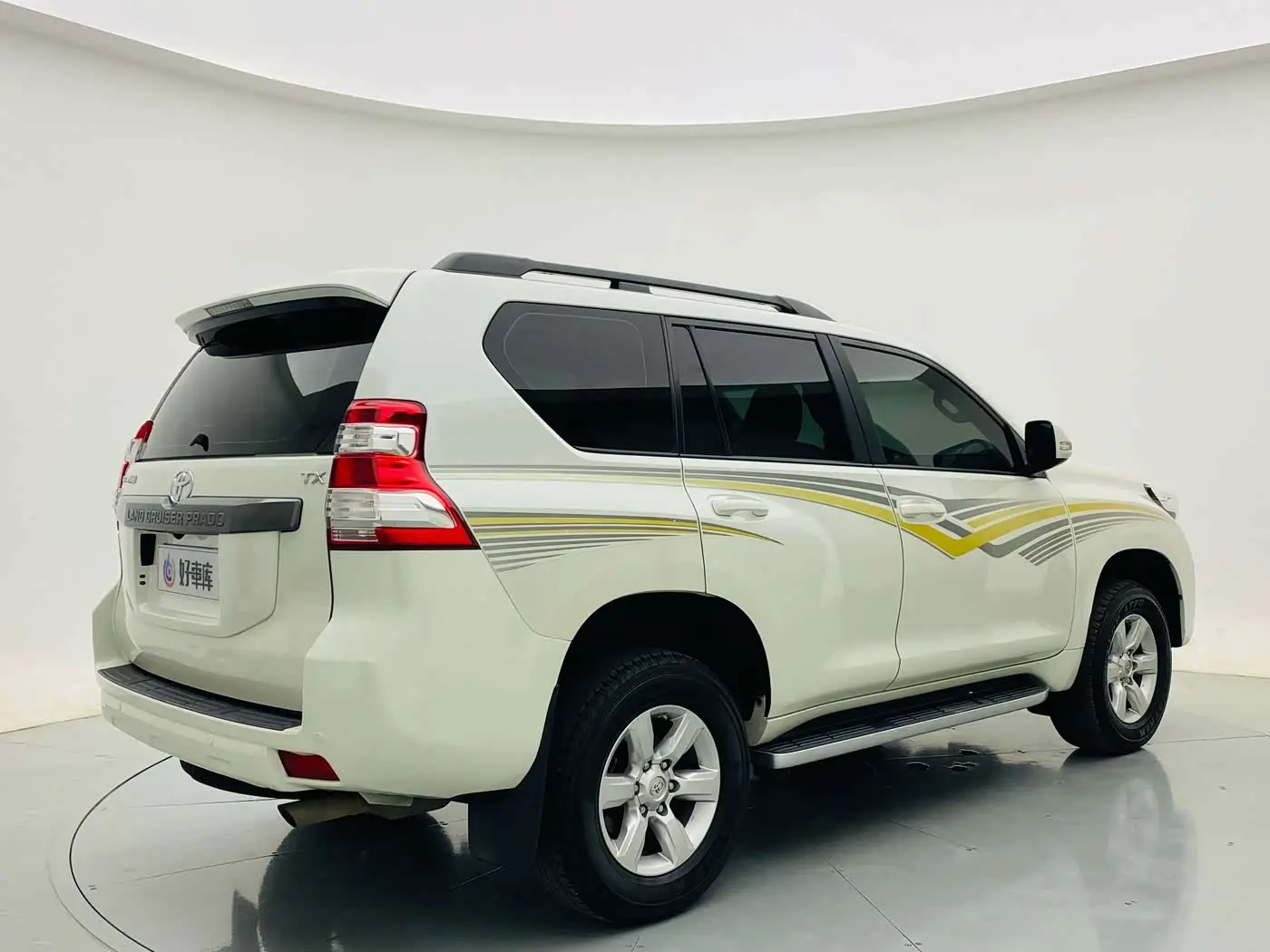 Toyota Prado 2017 — ფოტო 5/17