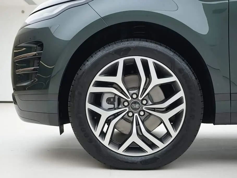 Land Rover Range Rover Evoque 2026 — Фото 14/19
