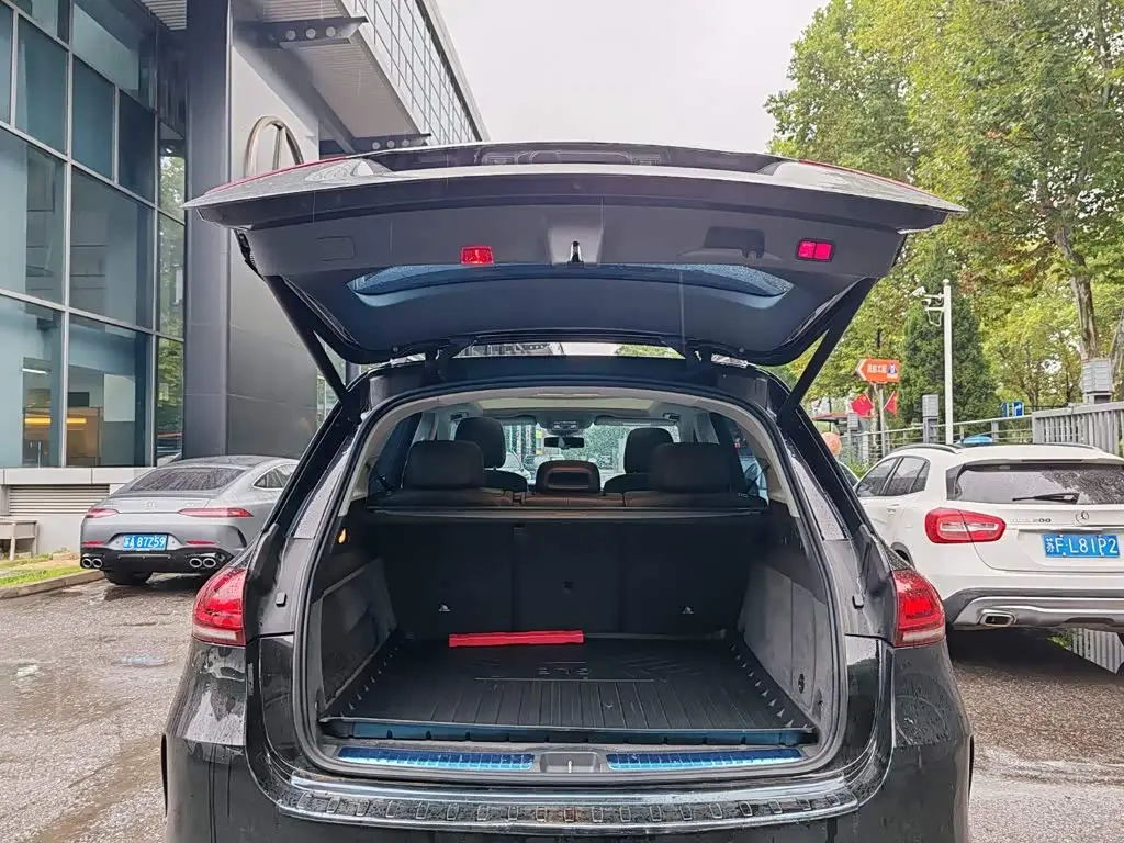 Mercedes-Benz GLE 2020 — Photo 13/17