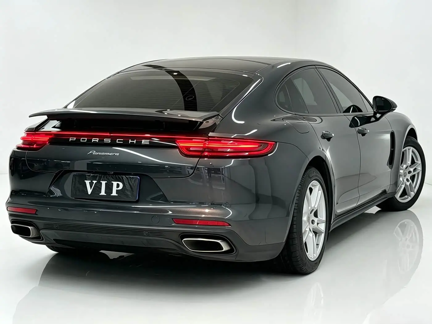 Porsche Panamera 2018 — Фото 8/11