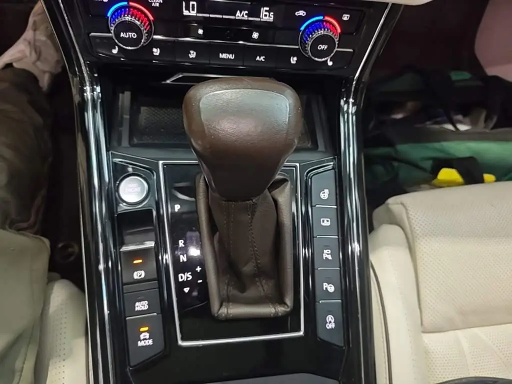 Volkswagen Phideon 2021 — Photo 14/20