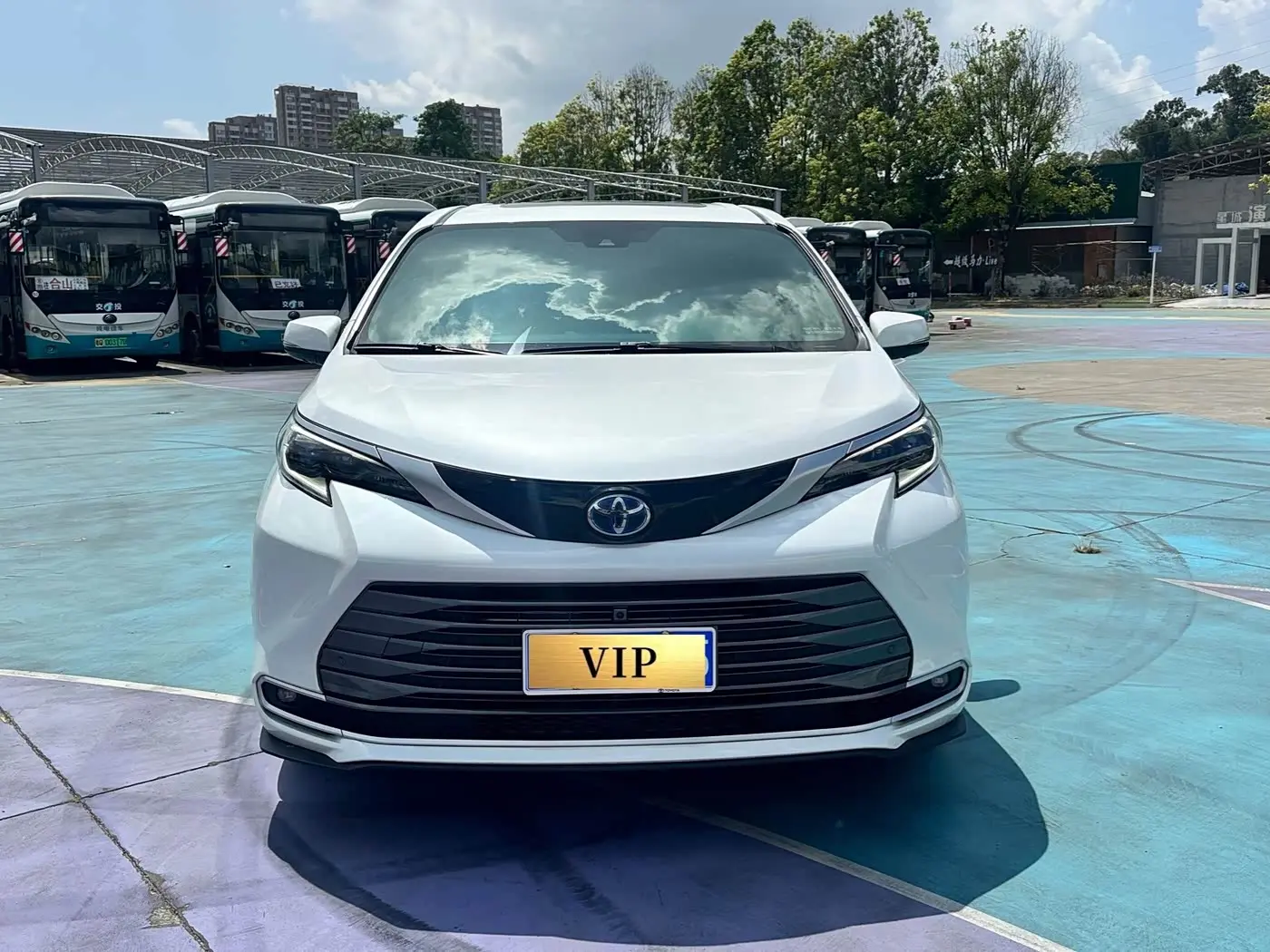Toyota Sienna 2023 — Photo 3/20