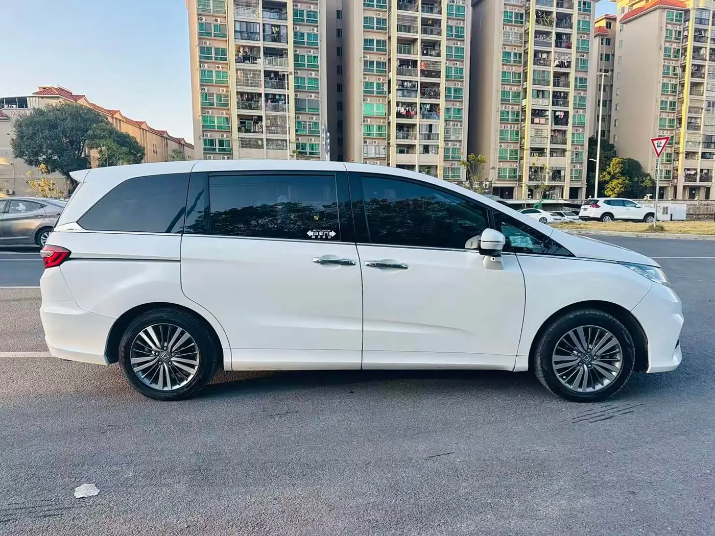 Honda Odyssey 2018 — Photo 6/11