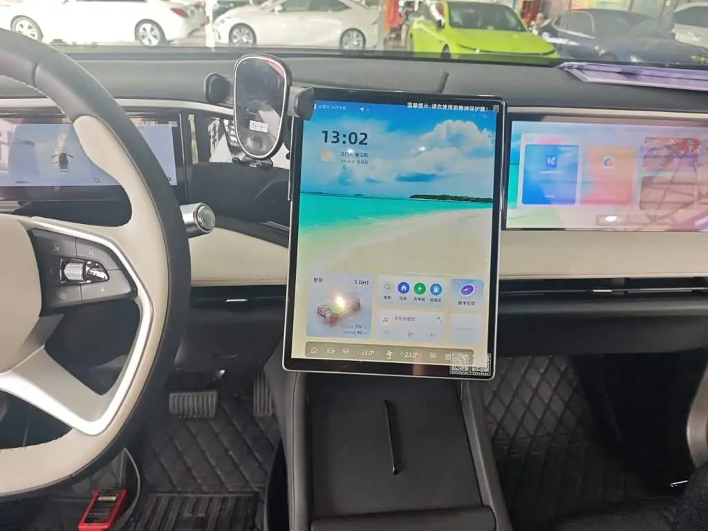 Geely Galaxy Galaxy L7 2024 — Photo 5/20