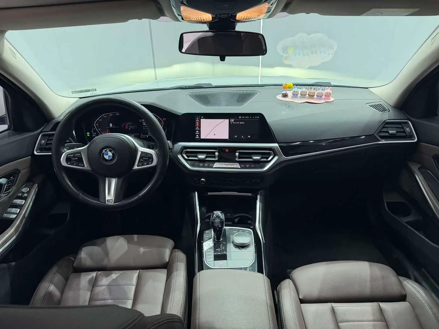 BMW 3 Series 2021 — ფოტო 15/20