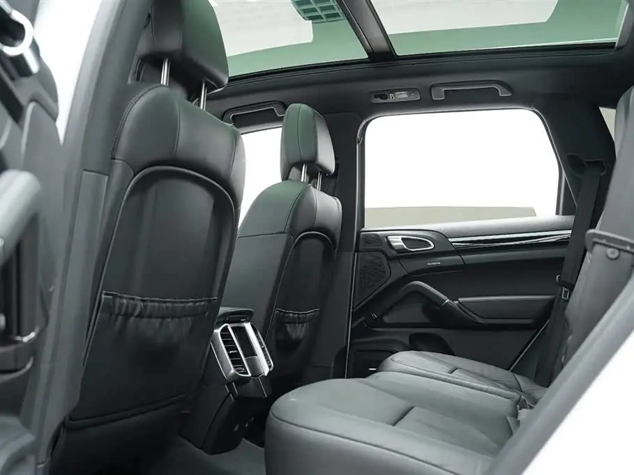 Porsche Cayenne 2013 — Photo 13/20