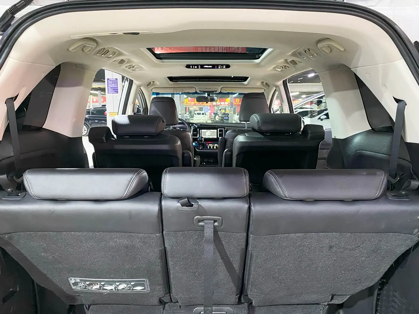 Honda Elysion 2019 — Photo 7/20