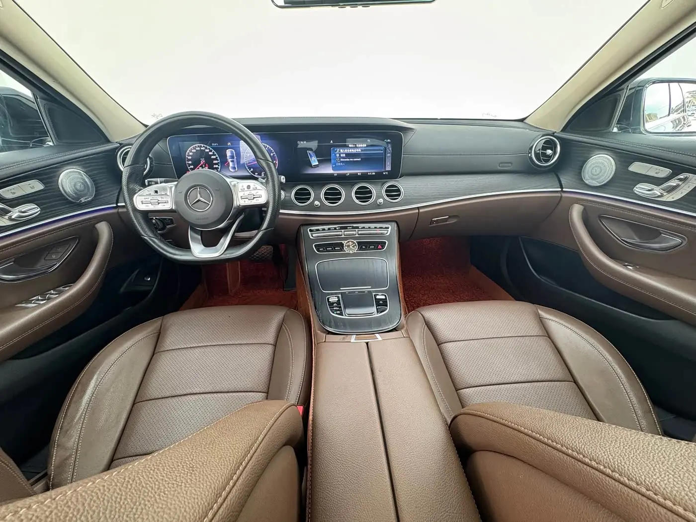Mercedes-Benz E-Class 2020 — Photo 4/10