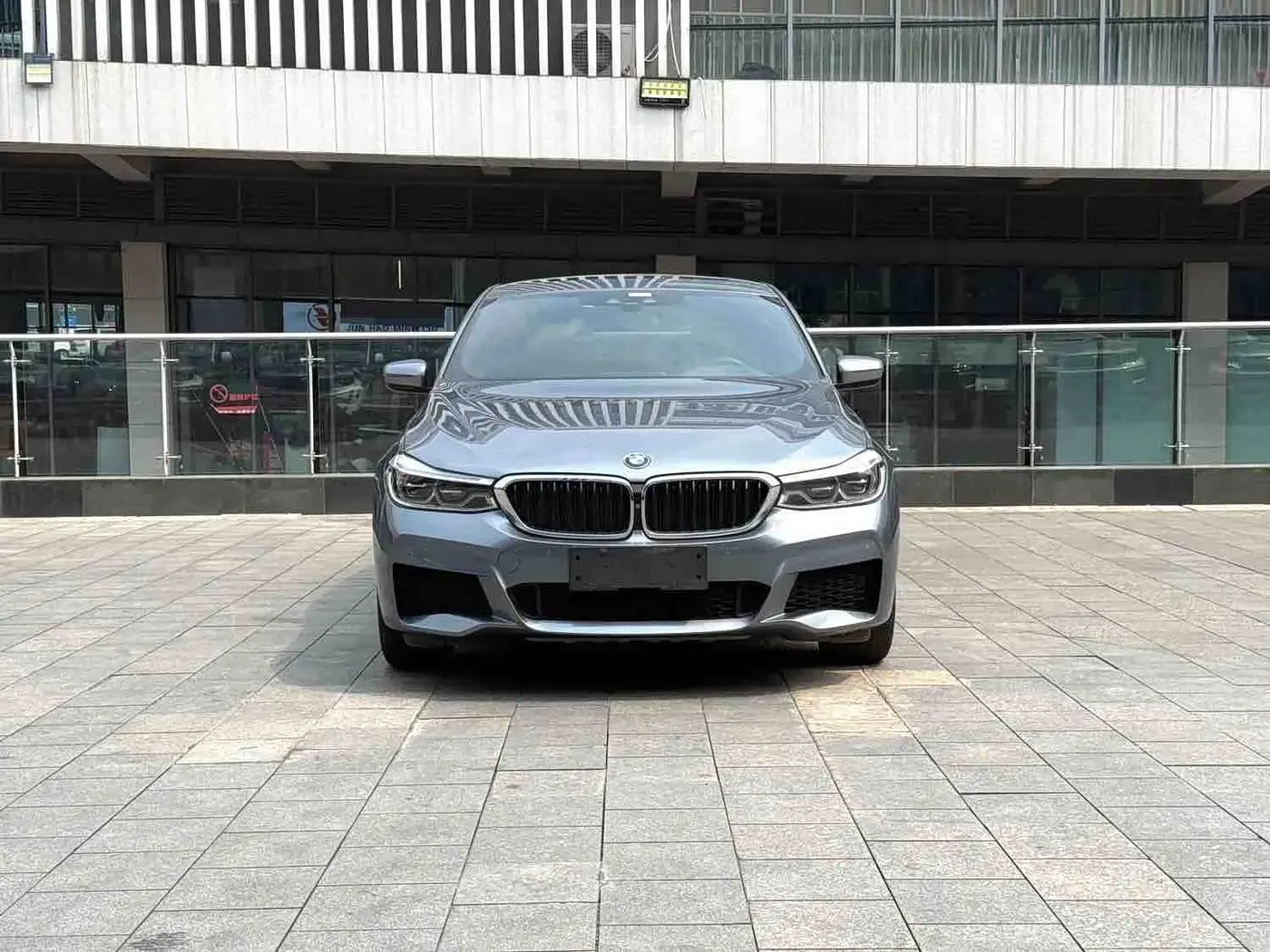 BMW 6 Series GT 2019 — Photo 2/9