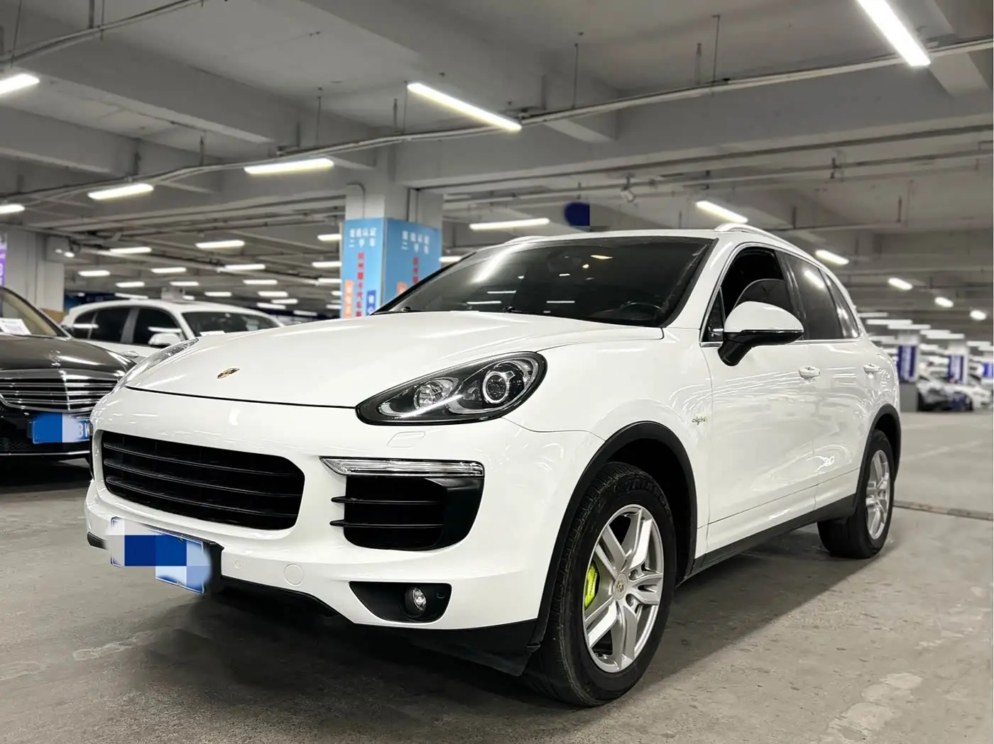 Porsche Cayenne New Energy, 2017