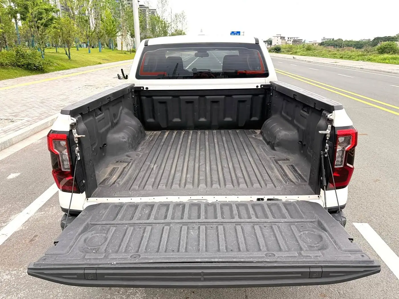 Ford Ranger 2024 — Фото 13/14