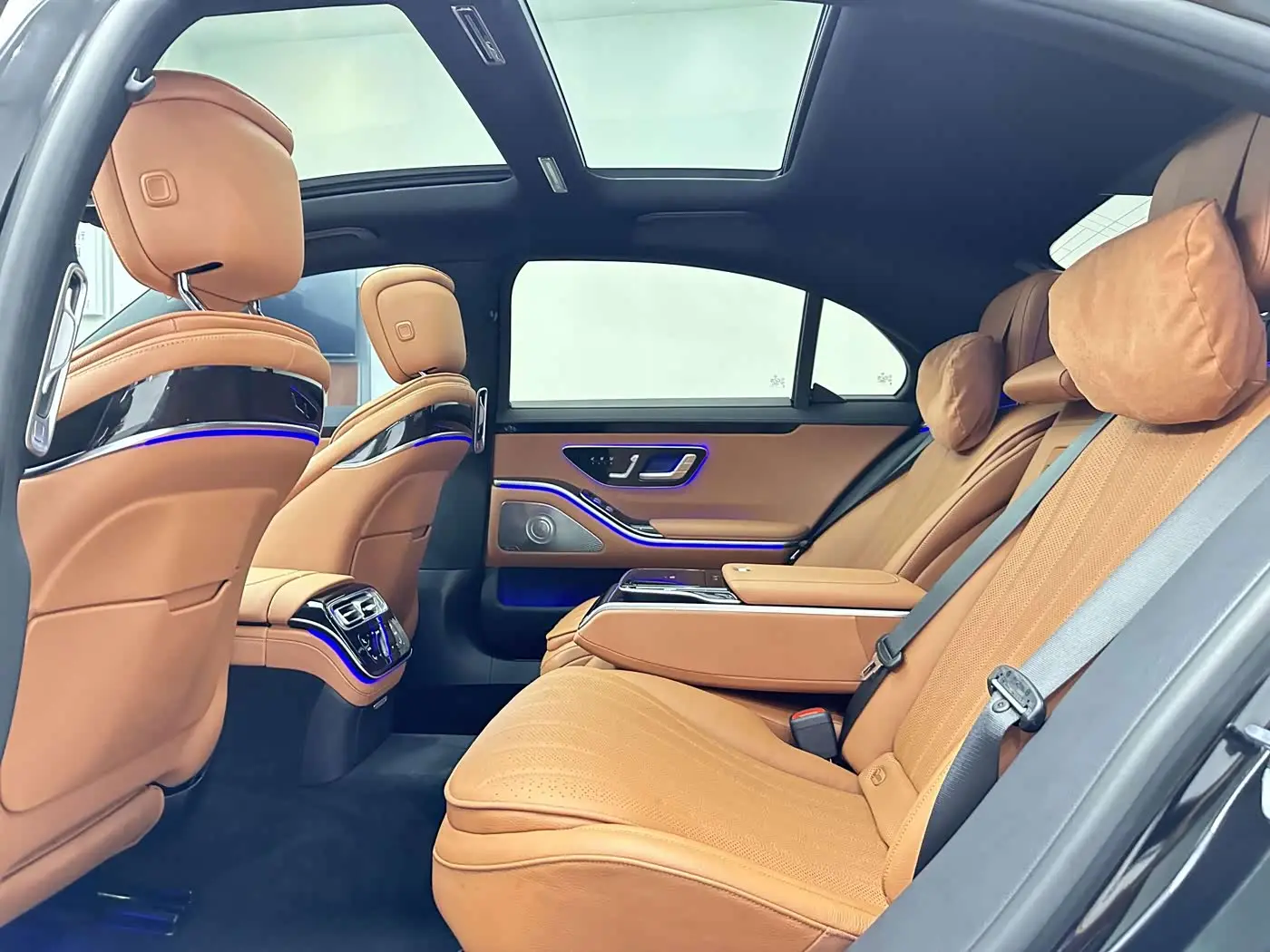Mercedes-Benz S-Class 2023 — Фото 11/20