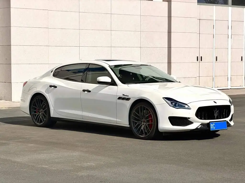 Maserati Quattroporte 2019 — Фото 2/9