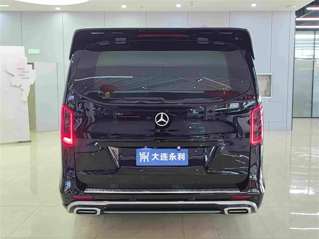 Mercedes-Benz Vito 2023 — Photo 5/17