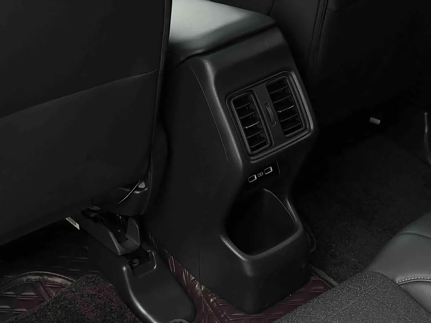 Honda Vezel 2023 — Photo 19/20