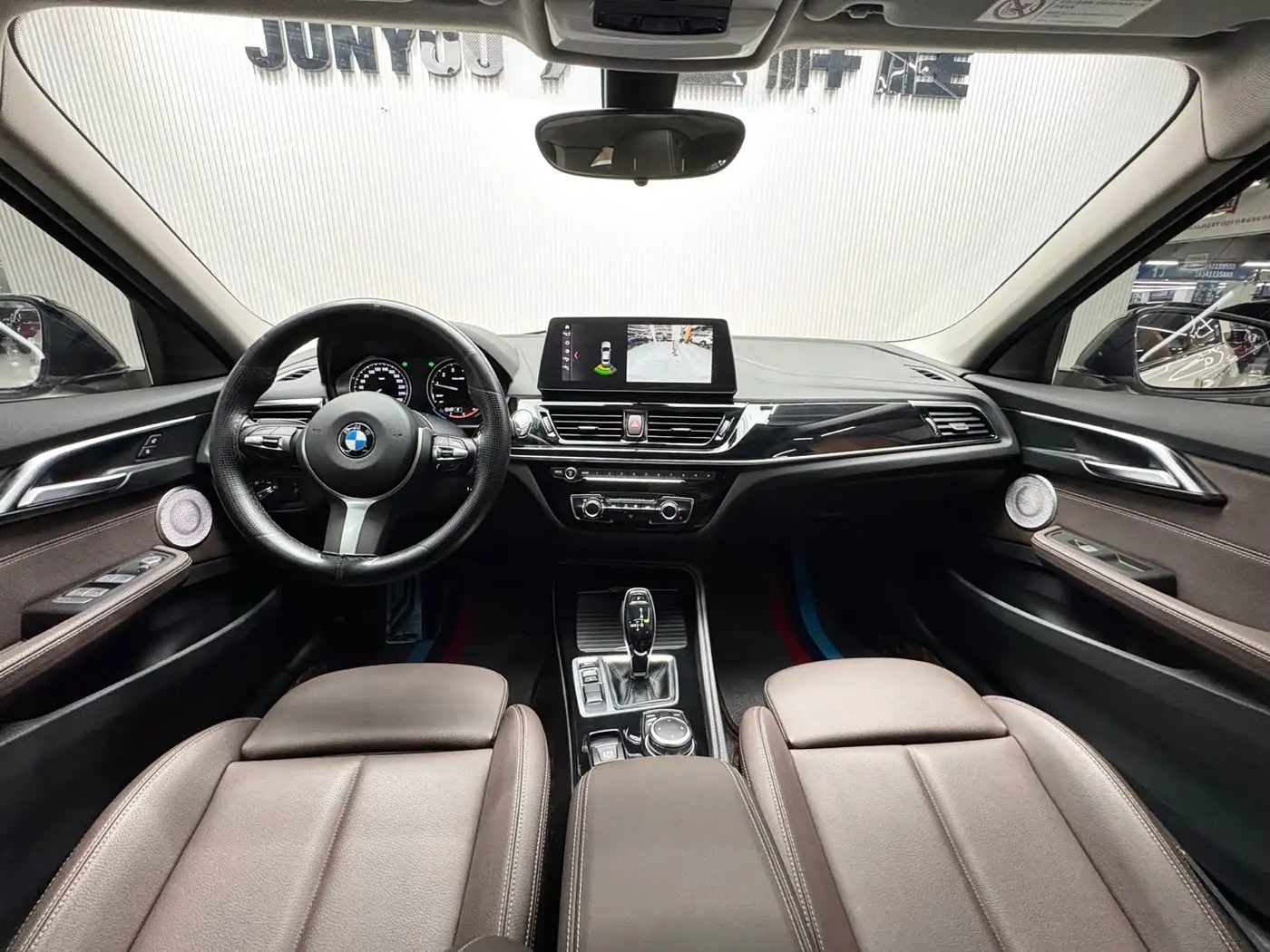 BMW 1 Series 2023 — Photo 13/20