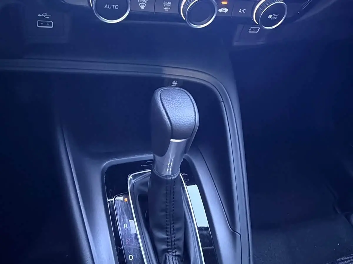 Honda Vezel 2024 — Photo 16/20