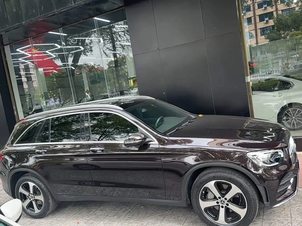 Mercedes-Benz GLC 2022 — Фото 4/13