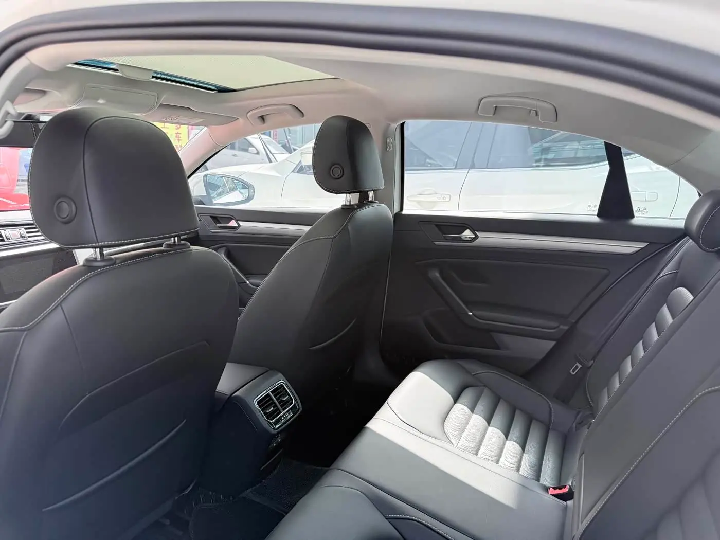 Volkswagen Lamando 2021 — Photo 12/20
