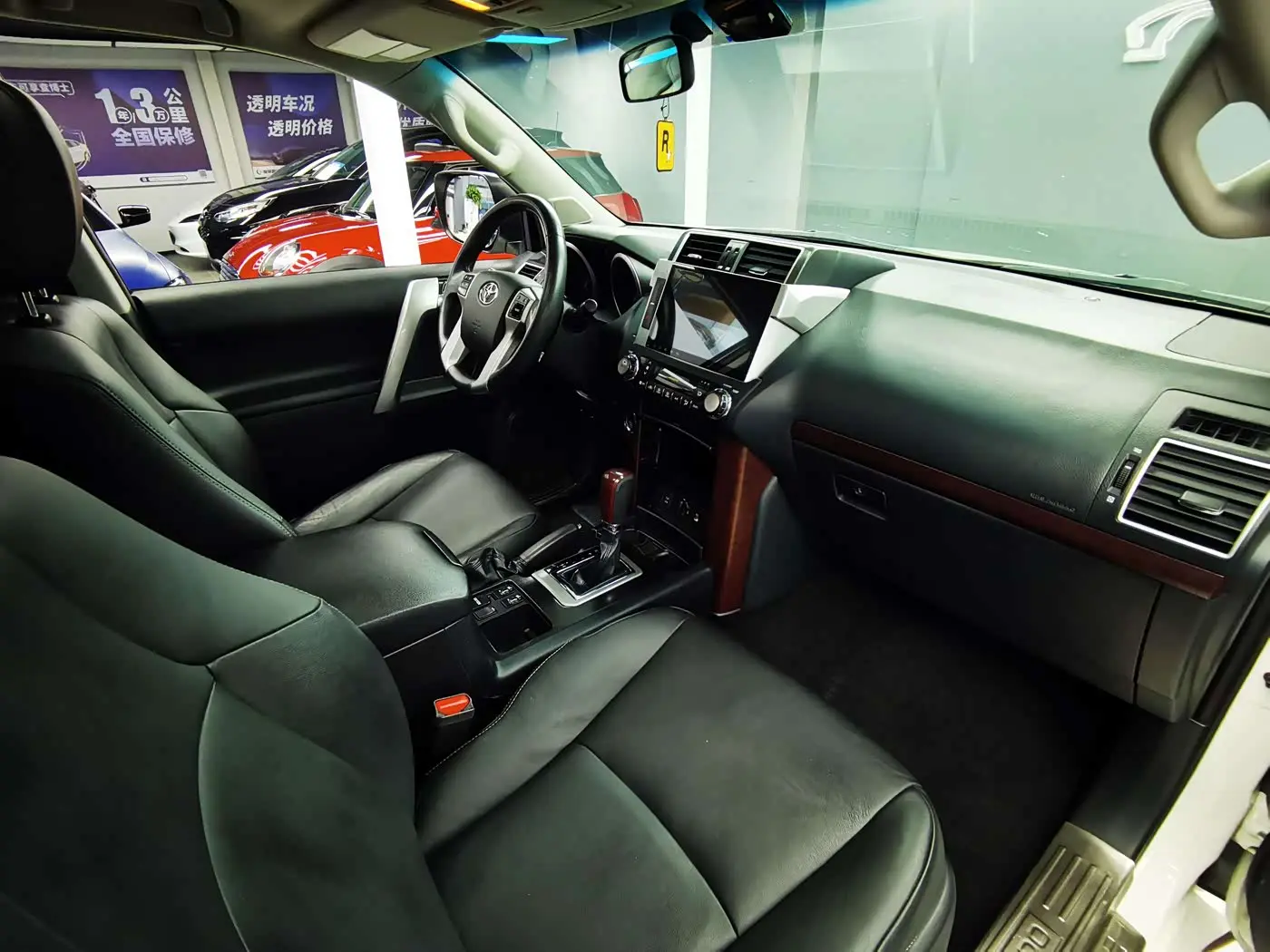 Toyota Prado 2016 — ფოტო 16/20