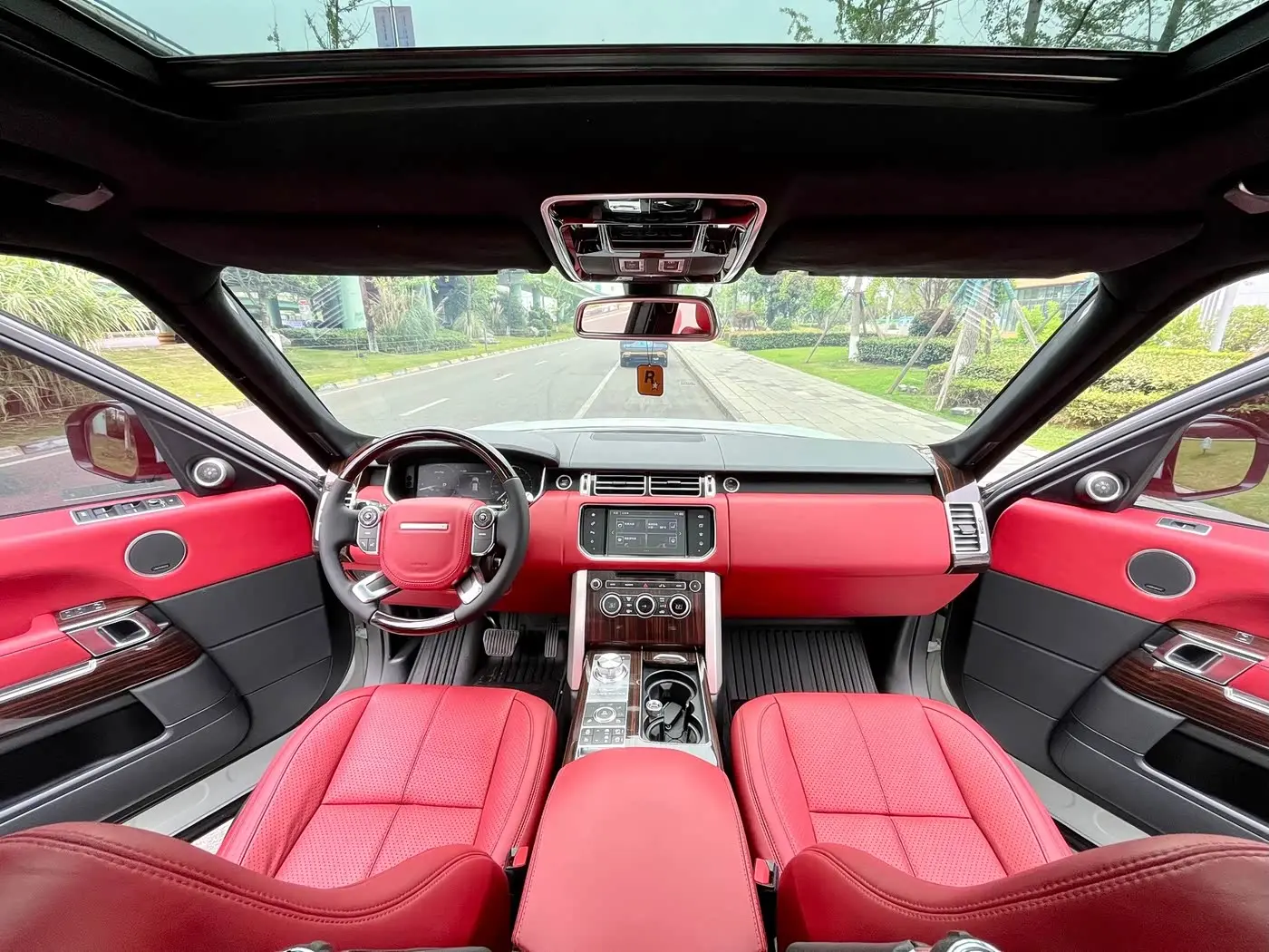 Land Rover Range Rover 2016 — Photo 15/19