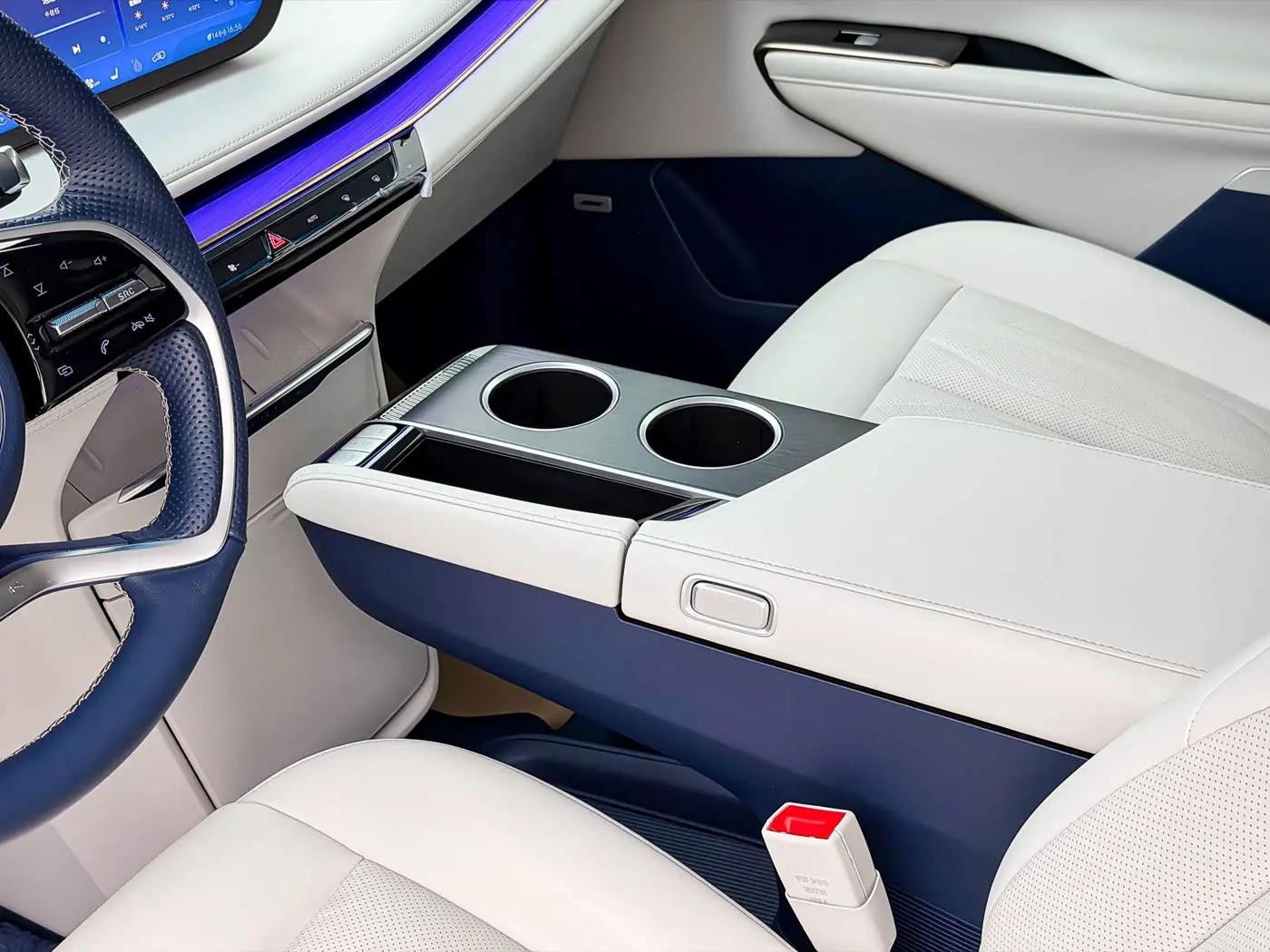 Buick GL8 New Energy 2025 — Фото 4/16