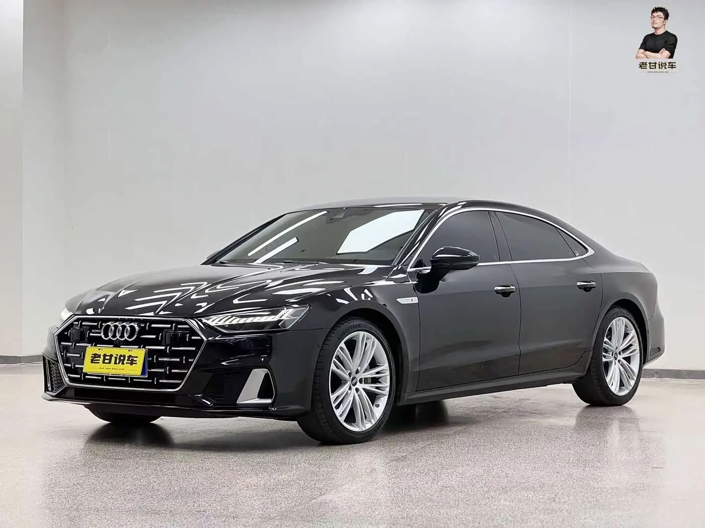 Audi A7L 2024 — Фото 2/20
