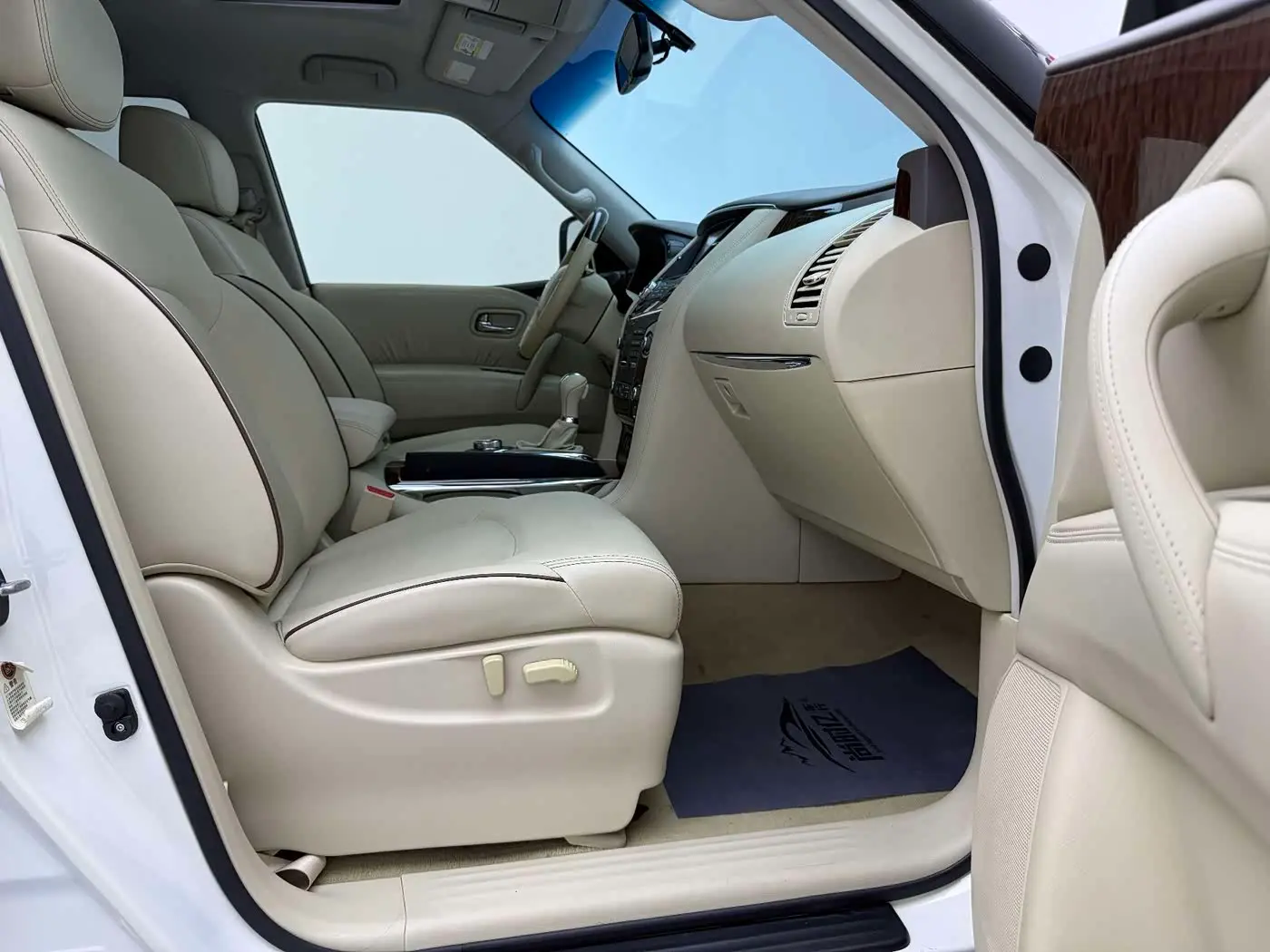 Nissan Patrol 2018 — Фото 16/20